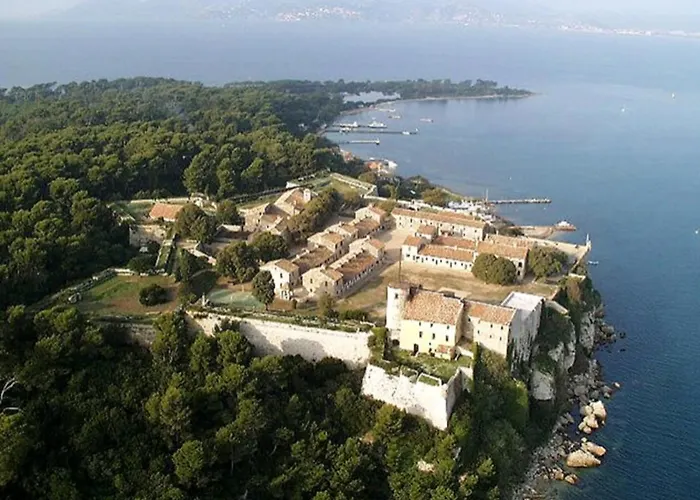 Stunning 1 Bedroom 3 Pers Suquet Vieux Port Croisette 1 Mn By Olam Cannes